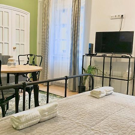Fidelissima Apartman Sopron Exterior photo